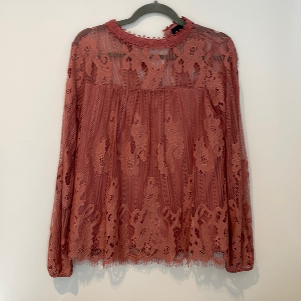 Blush Lace Blouse Sz small